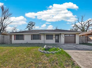 1450 Maryknoll Dr, Houston, TX 77015