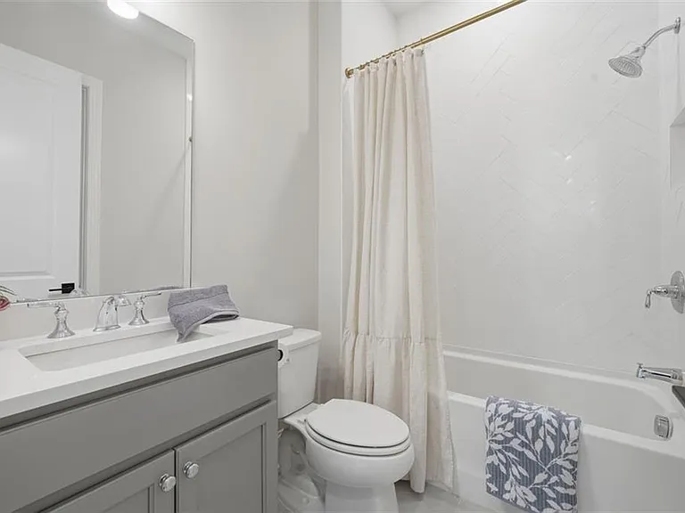 401 Oakleigh Ave — Photo 15