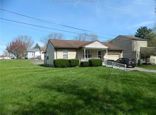 702 26th St W, Huntington, WV 25704