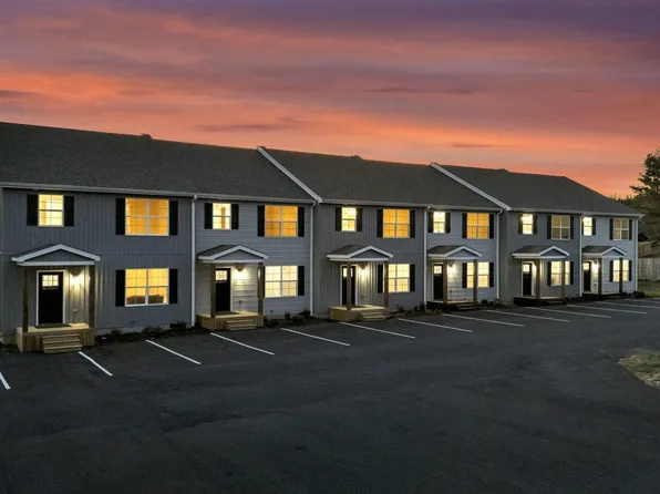 12150 Arbor St, Meadowview, VA 24361