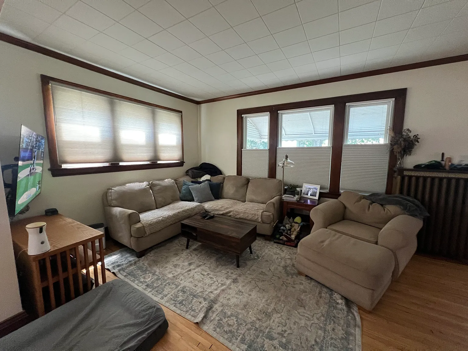 2 bed, 1200 sqft, $2,400 — Photo 2