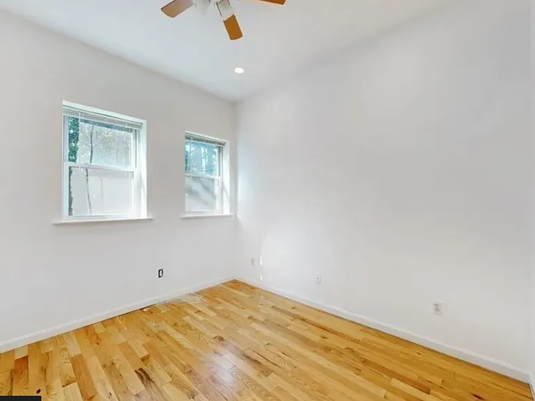 35 Newton St #1 — Photo 5