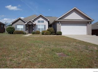 95 Clearview Ln, Elmore, AL 36025