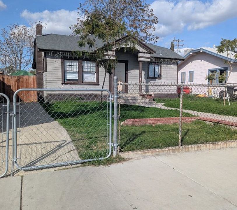 2nd image of 724 Lincoln St