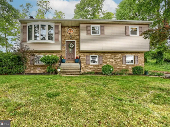 115 Sugar Maple Dr, Etters, PA 17319