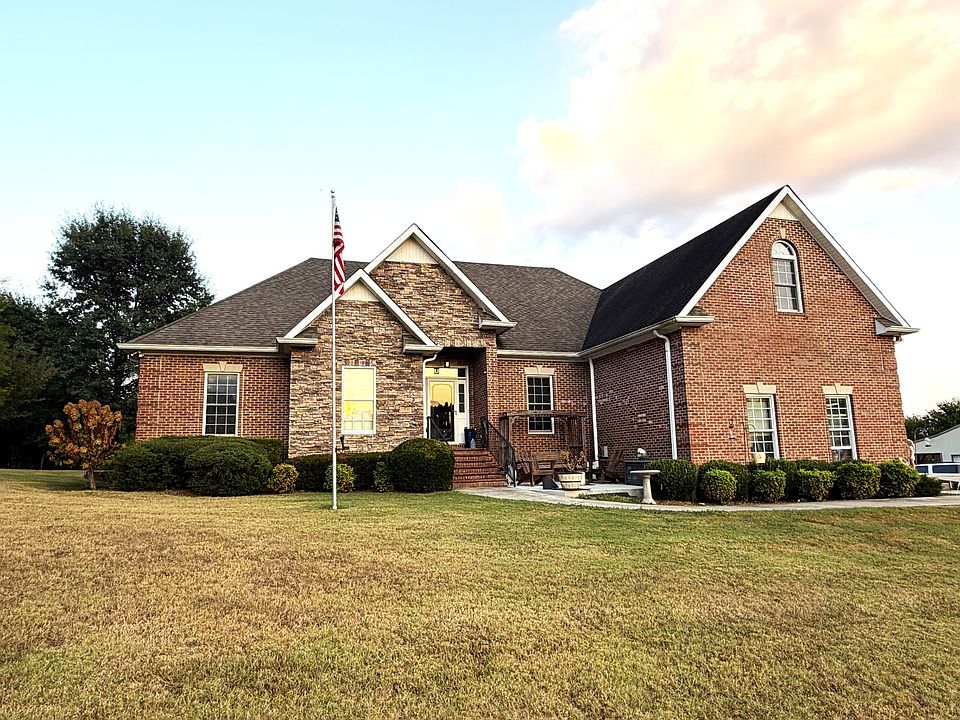 1st image of 319 Dye Rd