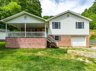 402 Crabtree Rd, Roan Mountain, TN 37687