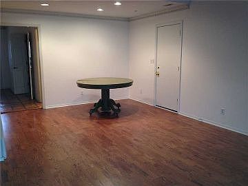 4th image of 1055 Andalusia Grv