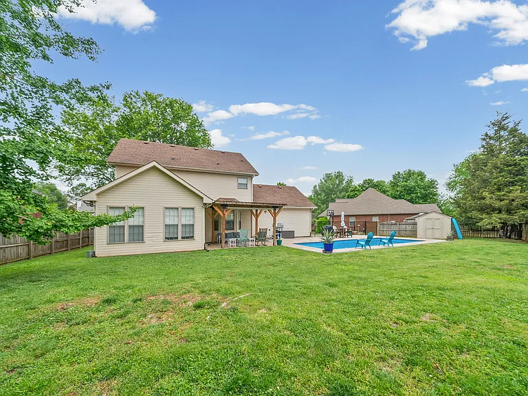 405 Tranquill Ln — Photo 4