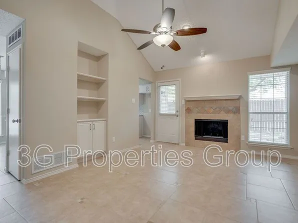 755 Burr Oak Dr, Lewisville, TX 75067