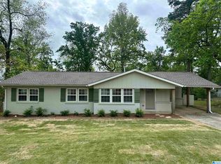 1441 Linda Vista Ln, Vestavia Hills, AL 35226