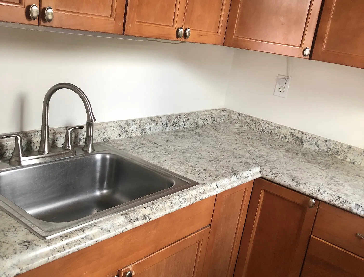 2 bed, 1100 sqft, $1,850 — Photo 4