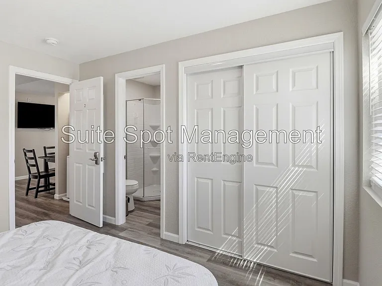 160 Harrison Ave #E3 — Photo 25