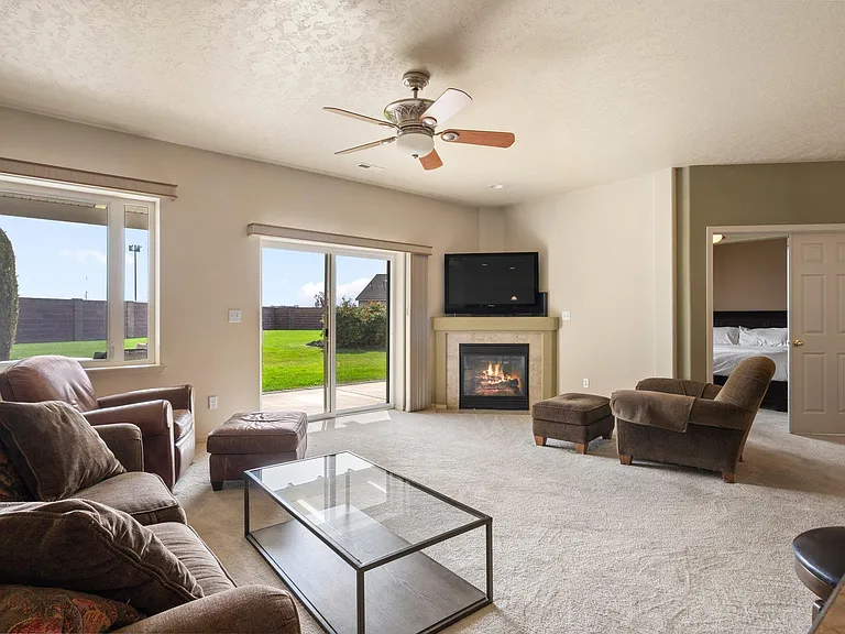 6005 Mia Ln — Photo 25