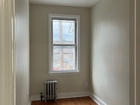 4th image of 3322 Tilden Ave #2