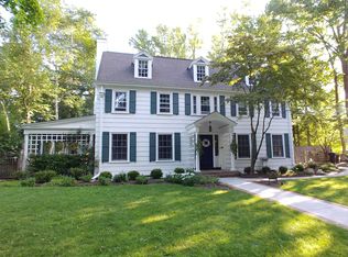 4 Westover Rd, Troy, NY 12180