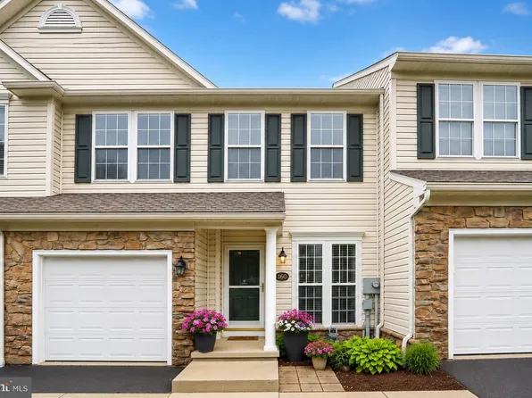 160 Scenery Ct, State College, PA 16801