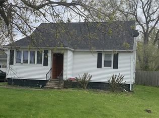 27 Youngs Ave, Rochester, NY 14606