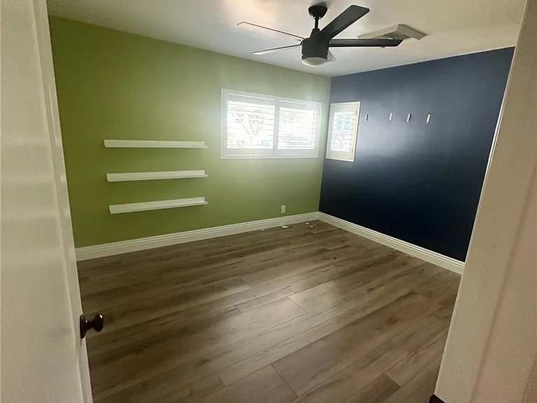 1113 Riedel Ave — Photo 5