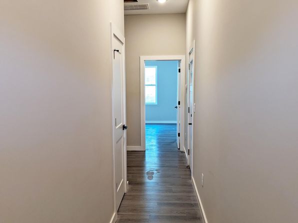 durham-north-carolina-2053884730 picture