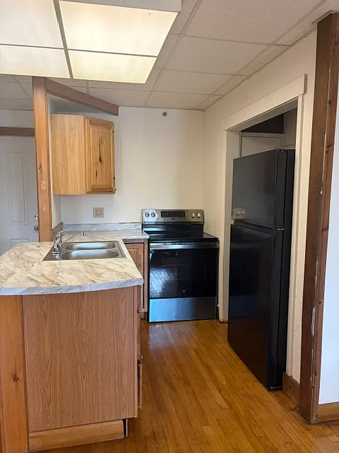 1 bed, 350 sqft, $800 — Photo 4