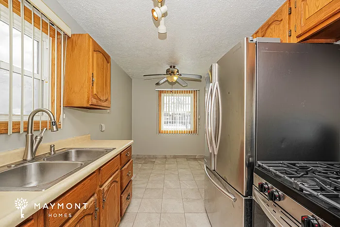 16315 Westview Ave — Photo 8