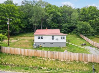6731 Beaver Dam Rd SE, New Philadelphia, OH 44663