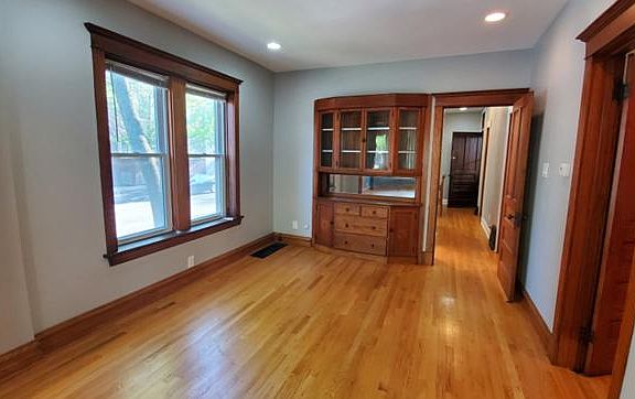 4th image of 2700 N Albany Ave #1F