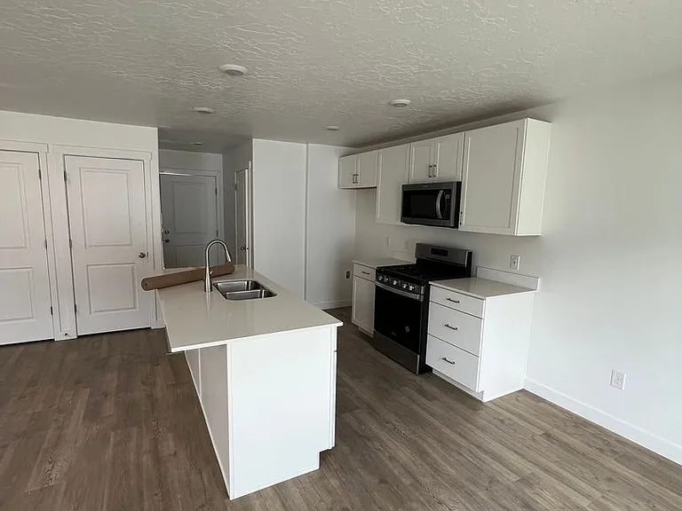 3718 W 930 N — Photo 12