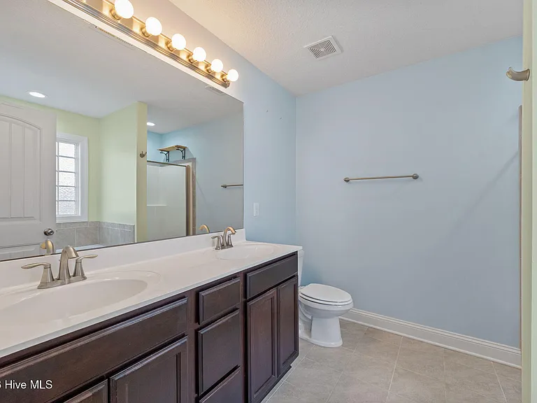 320 Aquamarine Cir — Photo 15