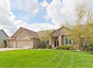 12207 Wellington Ridge Dr, Clive, IA 50325