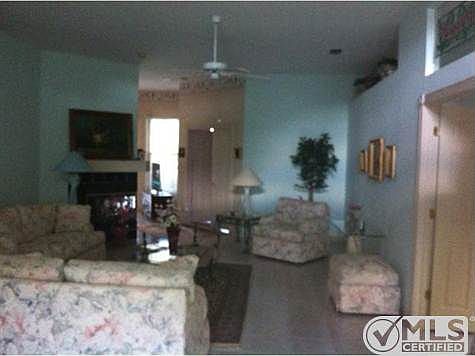 2nd image of 577 NW Montevina Dr