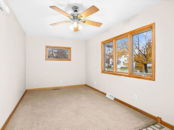 3rd image of 2220 Maryland Ave