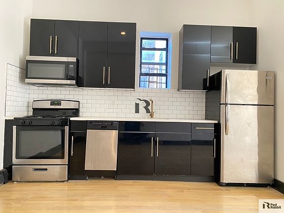 3rd image of 39 Macdonough St