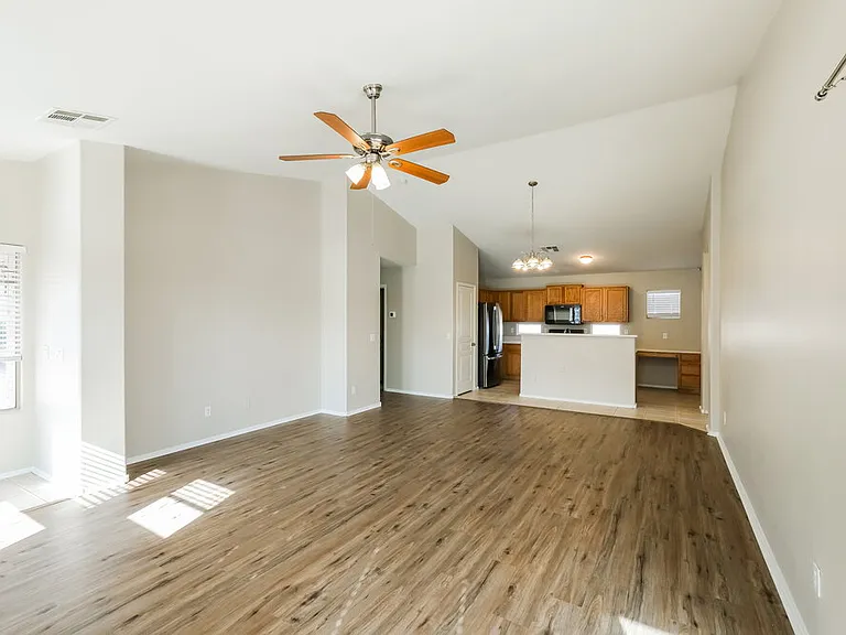 11457 W Rio Vista Ln — Photo 5