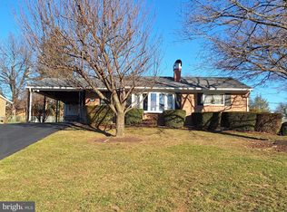 11530 Dellwyn Dr, Hagerstown, MD 21740