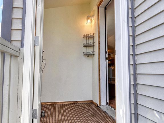 4th image of 16951 W Santiago Cir