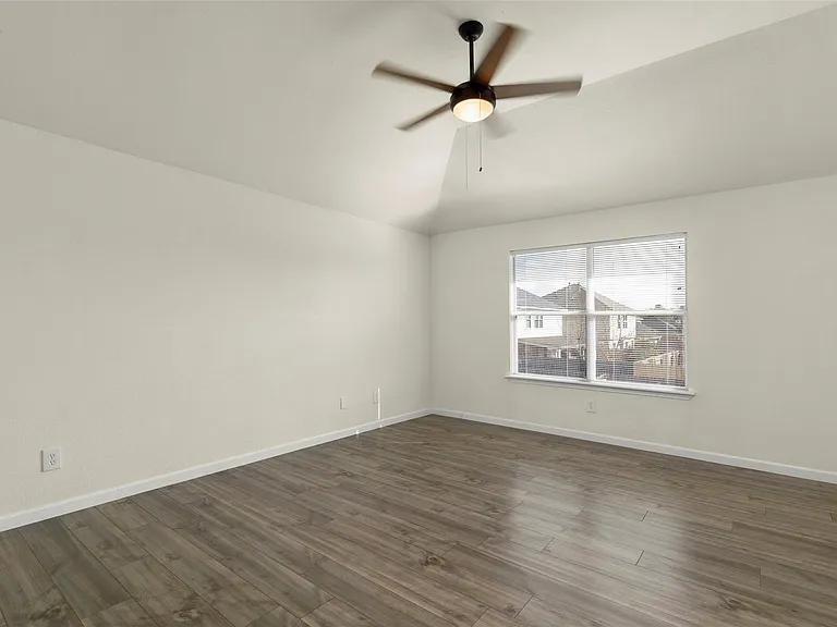 14106 Kinsbourne Ln — Photo 12
