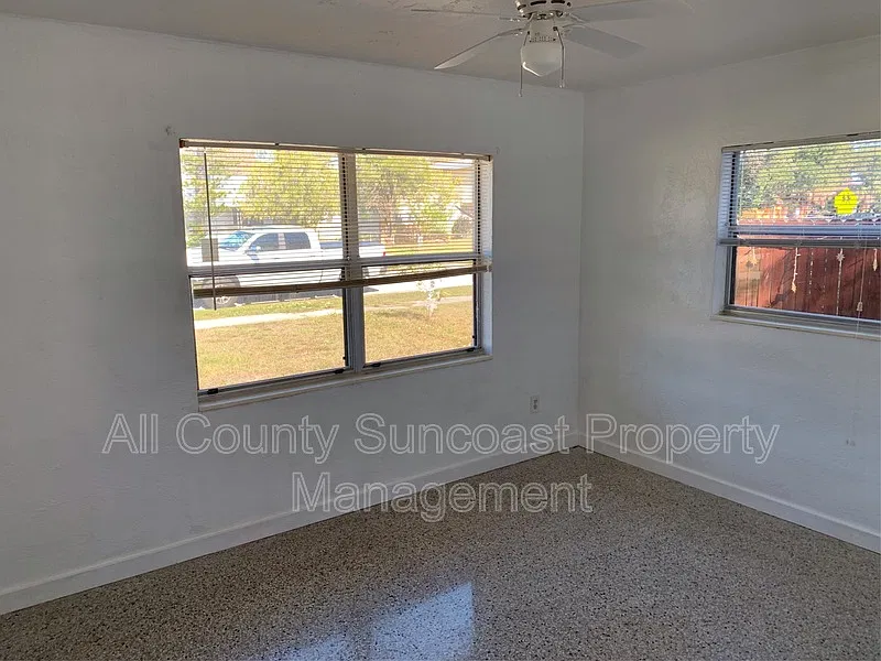2 bed, 1.0 bath, $1,595 — Photo 4