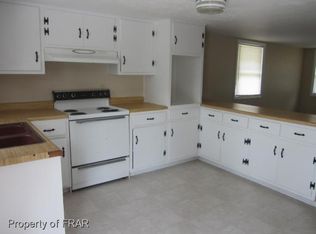 828 Ridge Rd, Fayetteville, NC 28311