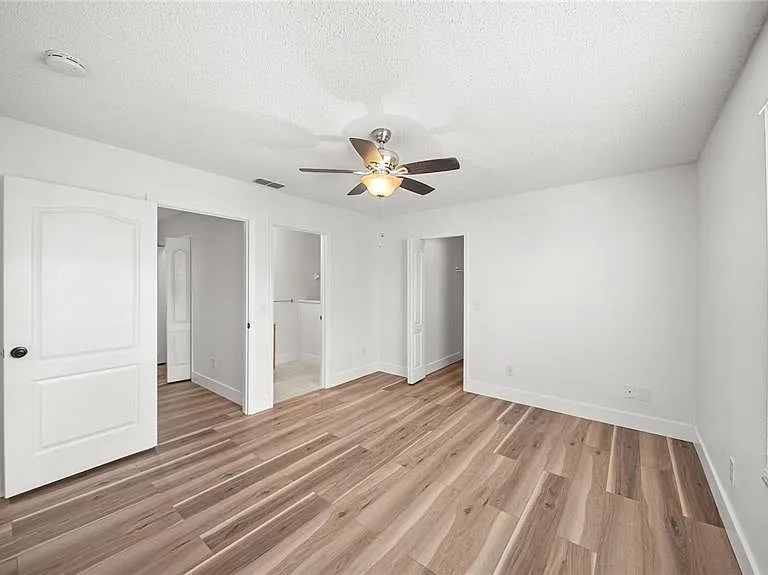 12649 Somerset Oaks St — Photo 27