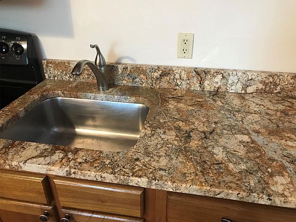 3rd image of 5425 Baywood St #10753852