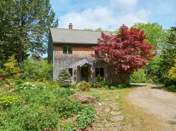 21 Tuva Trail, Lincolnville, ME 04849