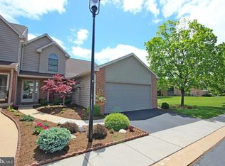 10 Cardiff Ct, Lititz, PA 17543