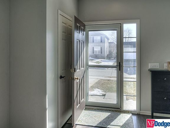 3rd image of 2910 Birchwood Dr