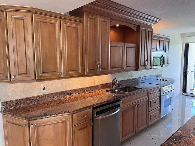 4200 N Ocean Dr #2-405 — Photo 13