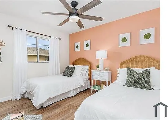 2326 SW 27th St — Photo 11