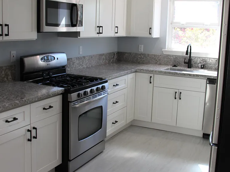 5399 Whittier Dr — Photo 12