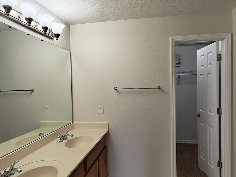 2023 Lacie Jo Ln — Photo 29