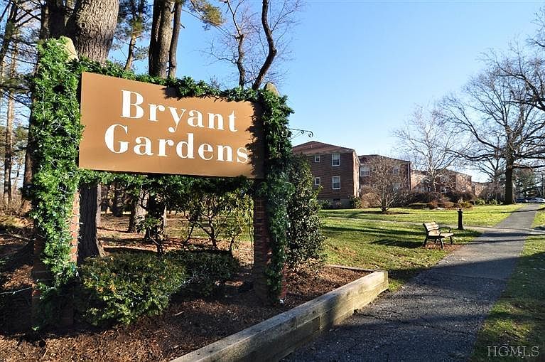 1st image of 11 Bryant Cres